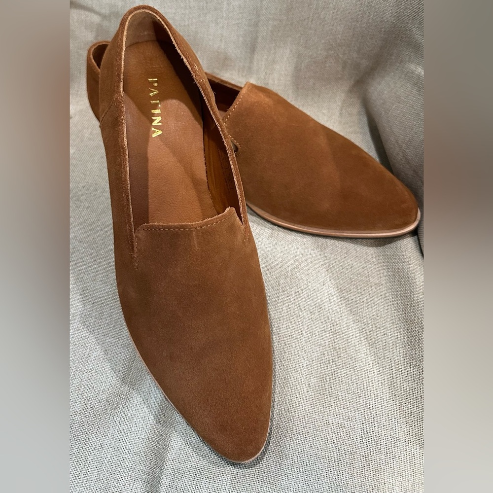 Patina by Portland Leather Goods Pointed Toe Flats in Toffee